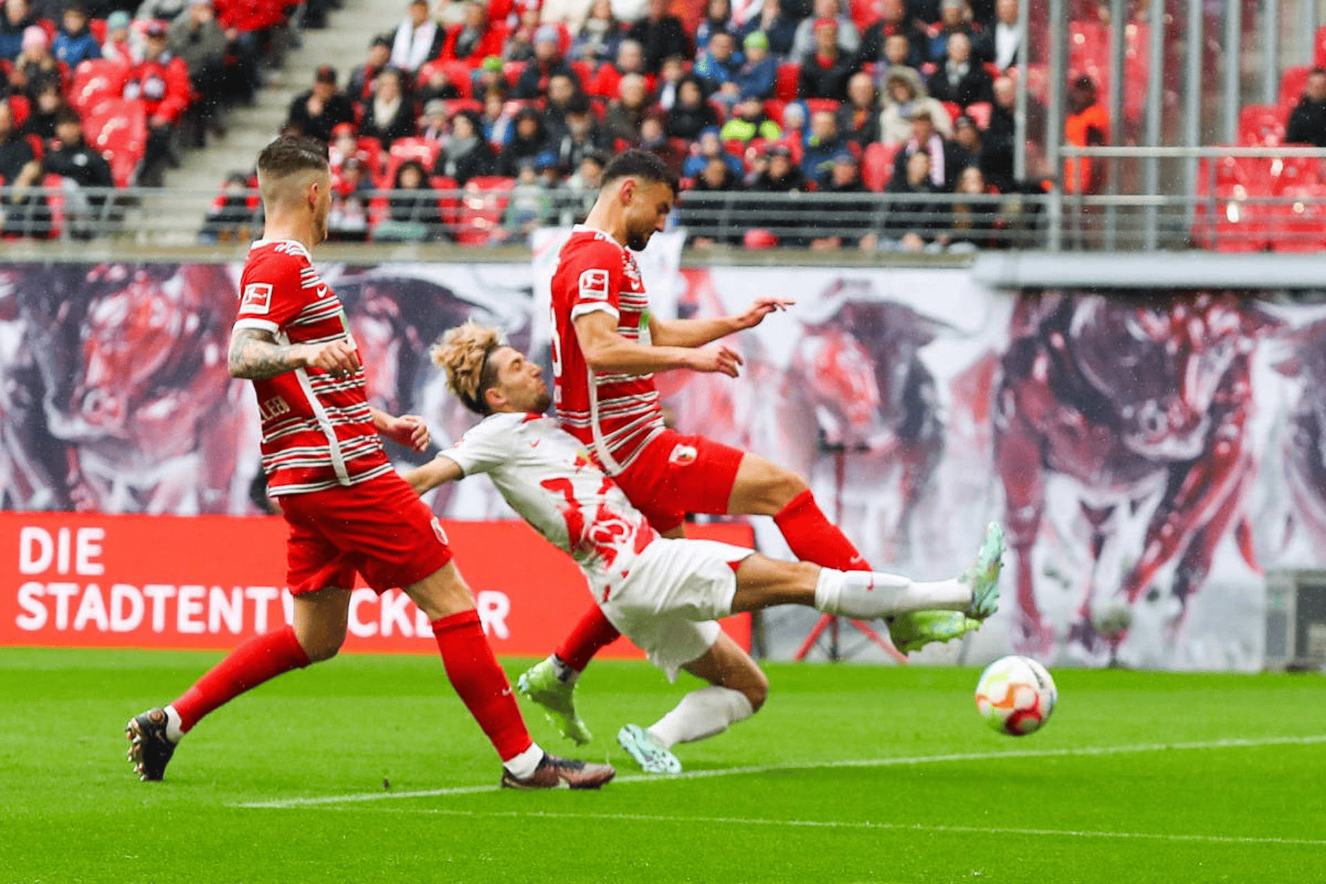 爱游戏-阿贾克斯代表荷兰跻身欧洲联赛决赛 